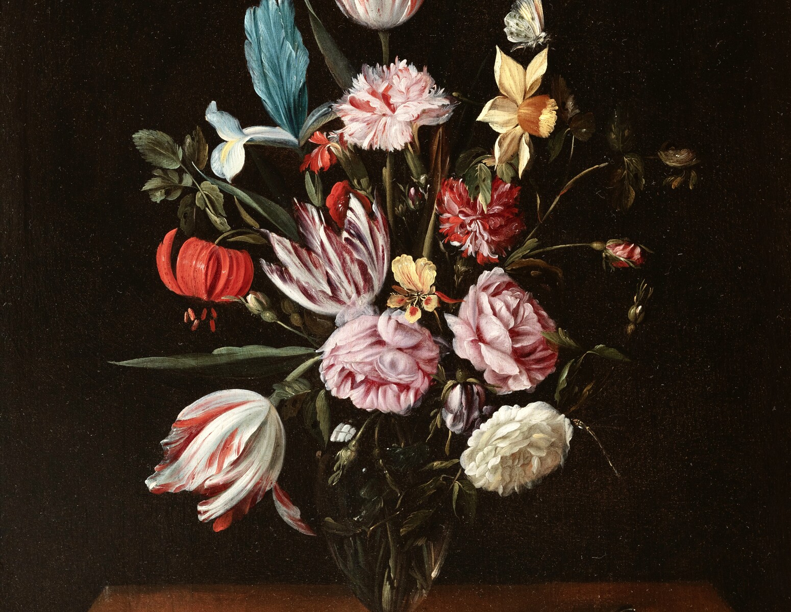 A vase of flowers